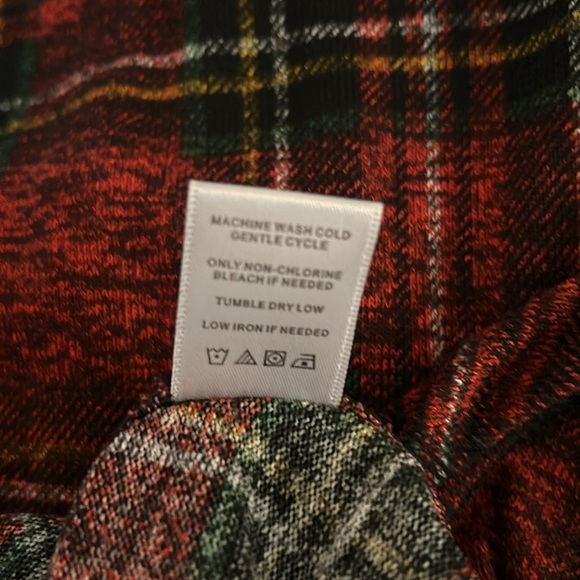 John Mark Red Green Plaid Mock Neck Swing Top SZ M - Picture 6 of 6